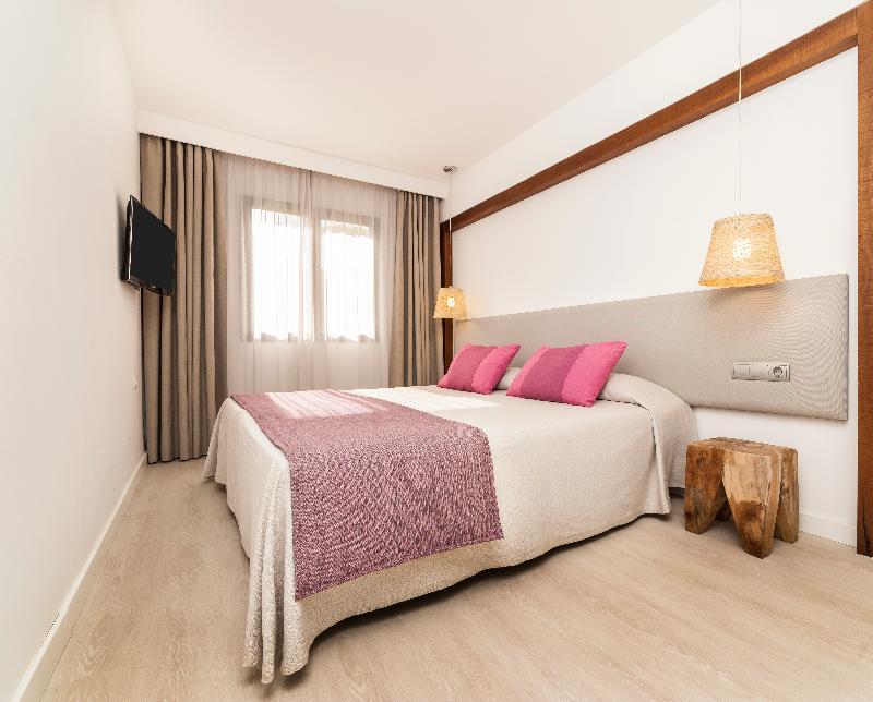 Insotel Club Tarida Playa ซานโฮเซ เด ซา ตาลายา ภายนอก รูปภาพ